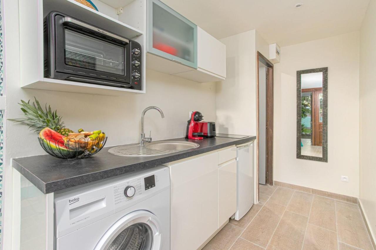 Studio Corail 5 min à pied de la plage - 1BR Studio 5min walk from nice beach Sainte-Anne Exterior foto